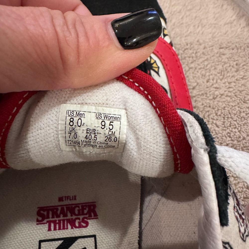 Vans Stranger Things Skater Shoes Men’s size 8 Women’s size 9.5 - Picture 6 of 15